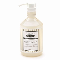 Spend $15 on select de~luxe products and get a free de~luxe Maison Amber Vanilla Hand Soap