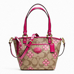Spring Fashionista Event – Coach Handbag Giveaway – Worldwide!