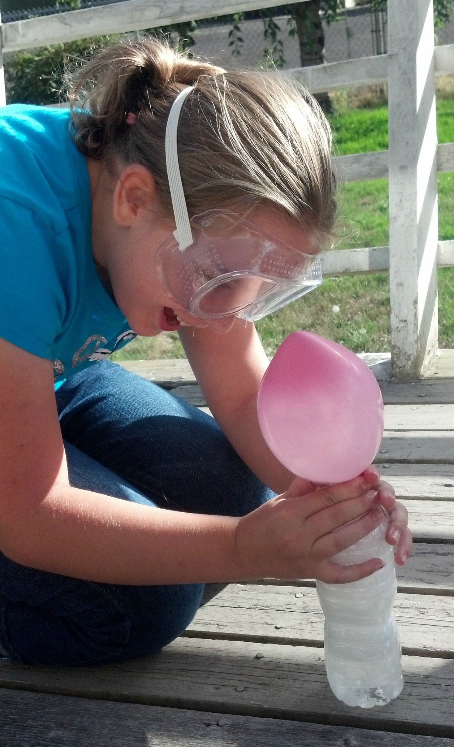 Expanding Balloons! Simple Yet Spectacular Science Experiment!