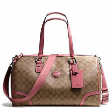 Fall 2013 Fashionista Event – $448 Coach Travel Satchel Giveaway – Worldwide! #FashionistaEvents